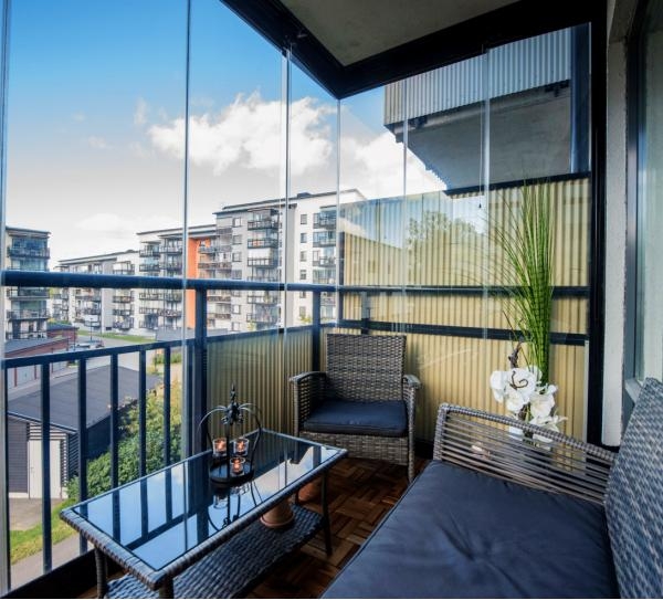 Uak Cam Balkon